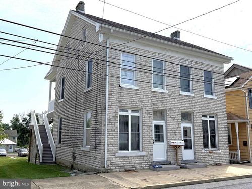 136 W Main Ave, MYERSTOWN, PA, 17067-1019 | Card Image