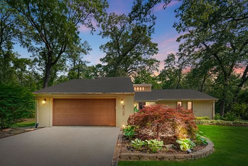 5083 Northridge Dr, Saint Anne, IL, 60964-4451 | Card Image