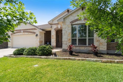 136 W Highfield St, Hutto, TX, 78634-5733 | Card Image
