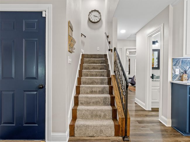 Stairway to Flex Room | Image 31
