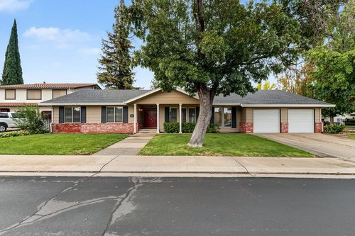 2425 Teval Court, Modesto, CA, 95356 | Card Image