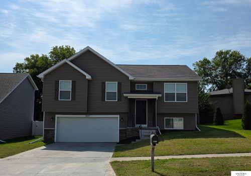 3017 W Peach St, Lincoln, NE, 68522-4419 | Card Image