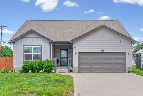 201 Burch Rd, Clarksville, TN, 37042-7228 | Card Image