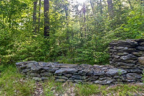 2 Deer Pond Rd, Verbank, NY, 12585-5107 | Card Image