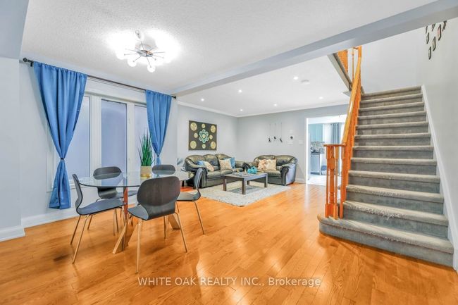 43 Sassafras Cir, House attached with 4 bedrooms, 4 bathrooms and 2 parking in Thornhill ON | Image 14