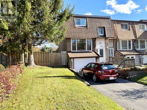 724 Glengarry Boulevard, Cornwall, ON, K6H6E7 | Card Image