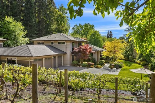 11303 S Dogwood Ln, Woodway, WA, 98020-6168 | Card Image