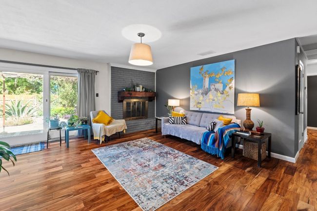Take in an abundance of natural light showcasing the spectacular natural surroundings. | Image 24