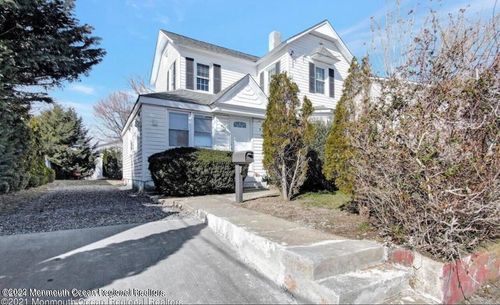 52 Liberty St, Long Branch, NJ, 07740-7131 | Card Image