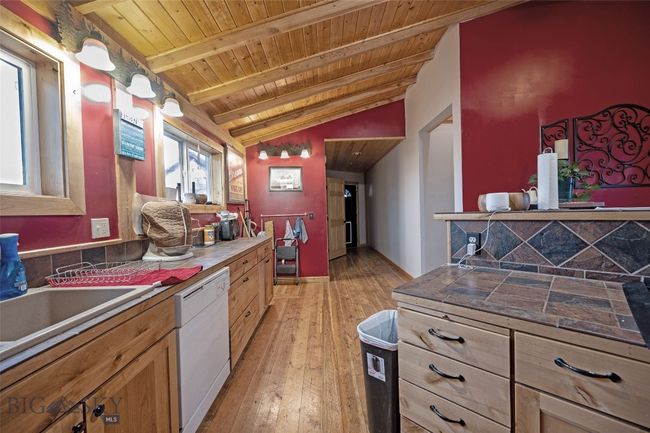 Kitchen | Image 6