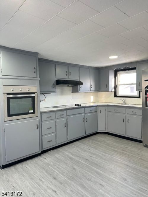 2-8 Willie St, Haledon, NJ, 07508-1622 | Card Image