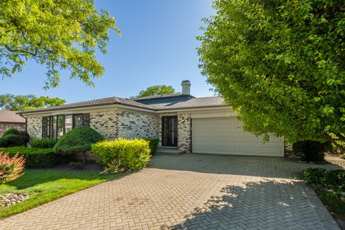 72 Marina Dr, Des Plaines, IL, 60016-2240 | Card Image