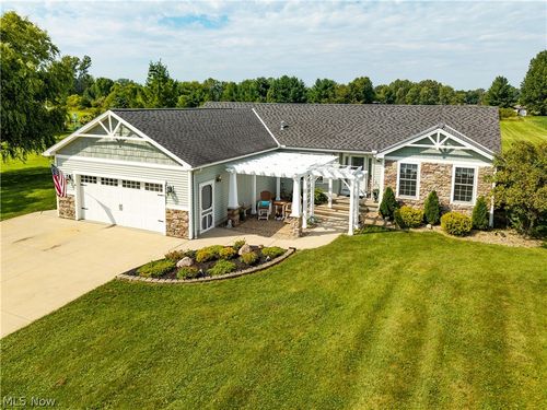 44894 E Hamilton St, Oberlin, OH, 44074-9611 | Card Image