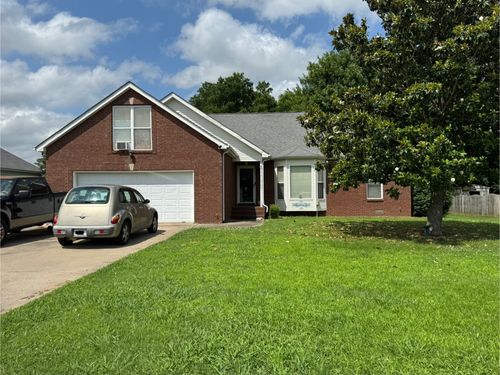 847 Isaac Dr, Clarksville, TN, 37040-5691 | Card Image
