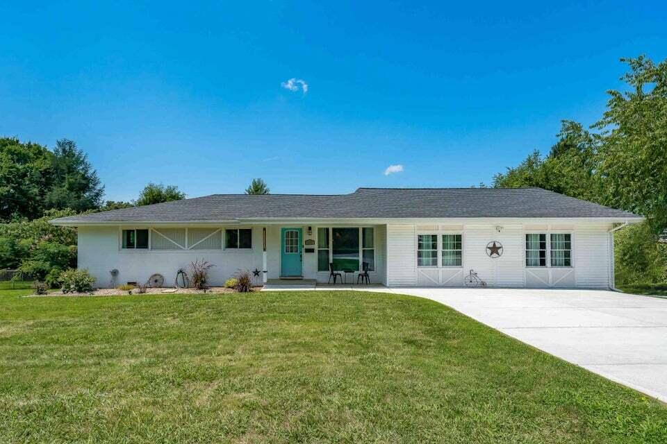 Woodhaven Dr, Johnson City, TN 37604