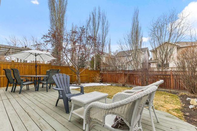 18 Mt Selkirk Place Se, House other with 5 bedrooms, 3 bathrooms and 4 parking in Calgary AB | Image 37