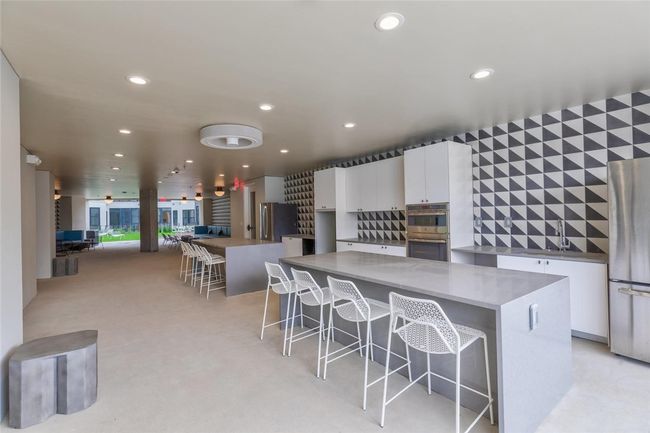 APT-233 - 800 Embassy Dr, Condo with 1 bedrooms, 1 bathrooms and 1 parking in Austin TX | Image 37