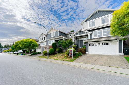 20179 68a Ave, Langley, BC, V2Y0B7 | Card Image