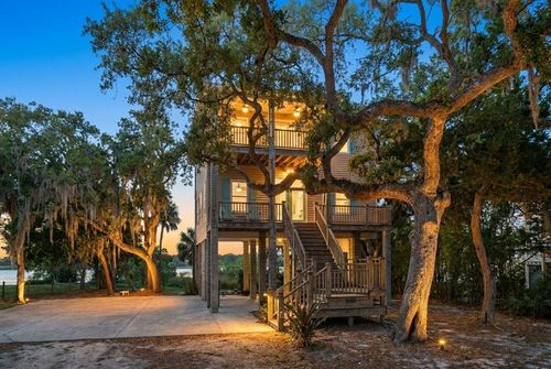 16741 Sw 133rd St, CEDAR KEY, FL, 32625-4801 | Card Image