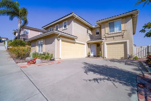2157 Crystal Clear Dr, Spring Valley, CA, 91978-2025 | Card Image