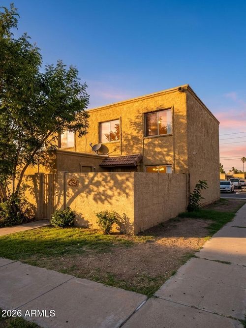 4525 E Pueblo Ave, Phoenix, AZ, 85040-9224 | Card Image