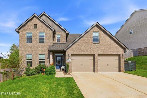 1664 Hickory Reserve Rd, Knoxville, TN, 37932-1301 | Card Image