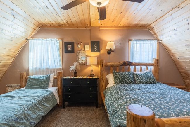 286 Mule Deer Rd, House other with 3 bedrooms, 4 bathrooms and null parking in West Yellowstone MT | Image 44