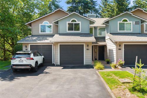 g114-4330 W Lake Sammamish Pkwy Se, Issaquah, WA, 98027-9772 | Card Image
