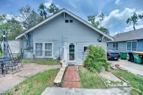 615 Mcintosh St, Houston, TX, 77009-6839 | Card Image