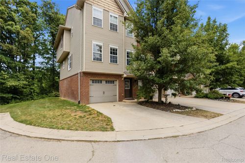 1615 Red Hickory Ct, Howell, MI, 48855-7800 | Card Image