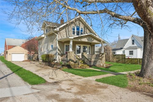 210 N 4th St, Knoxville, IA, 50138-1756 | Card Image