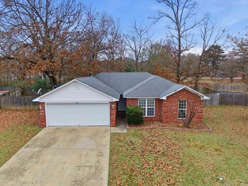 24 Donna Kay Dr, Greenbrier, AR, 72058-9579 | Card Image