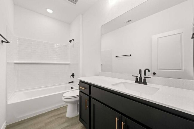 2412 Bulin Dr, Townhouse with 3 bedrooms, 3 bathrooms and null parking in Mansfield TX | Image 23