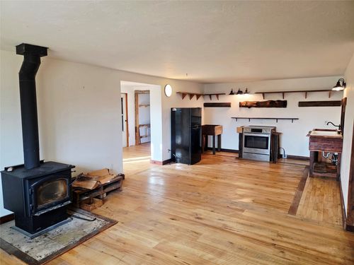 117 Yellowstone Road, Whitehall, MT, 59759 | Card Image