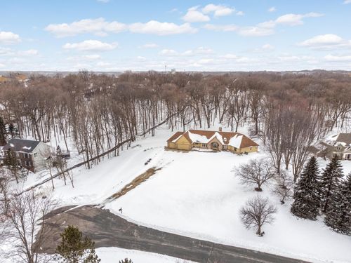 2031 Timberwood Dr, Chanhassen, MN, 55317-9669 | Card Image