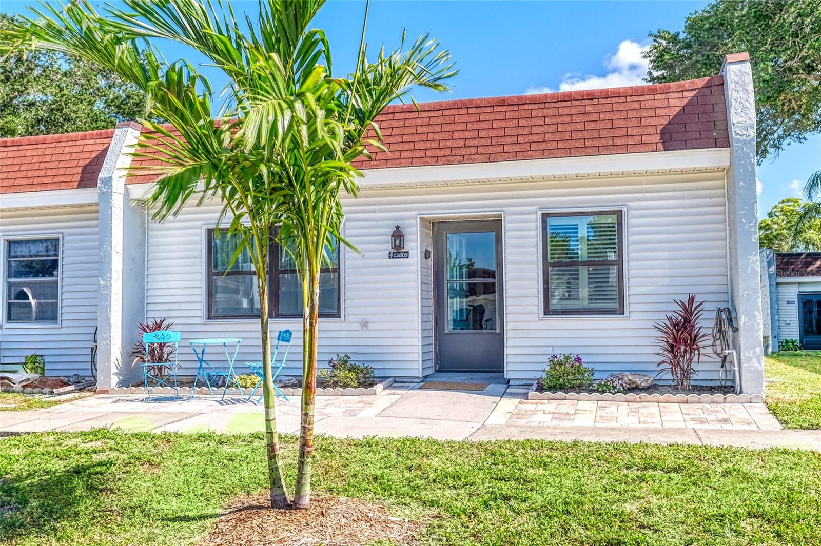 Mission Oaks Blvd, Seminole, FL 33776