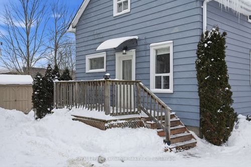 967-Upper Unit Huron Terrace, Kincardine, ON, N2Z2Y1 | Card Image