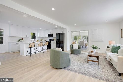 468 Riverview Dr, EDGEWATER, MD, 21037-3219 | Card Image