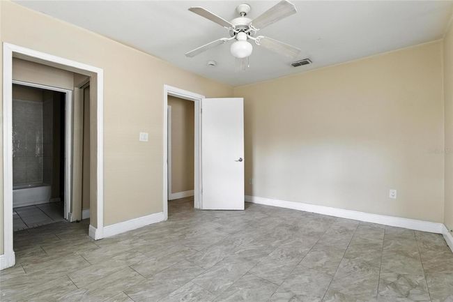 3014 E Emma St, House other with 3 bedrooms, 2 bathrooms and null parking in Tampa FL | Image 12