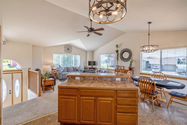 364 Northgate Loop, House other with 3 bedrooms, 2 bathrooms and null parking in Helena MT | Image 28