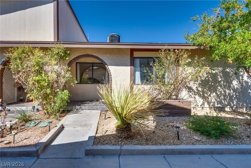 d-5829 Smoke Ranch Rd, Las Vegas, NV, 89108-3714 | Card Image