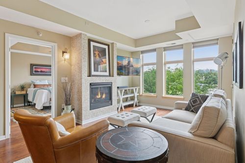 ste-202-501 Main St N, Stillwater, MN, 55082-6733 | Card Image