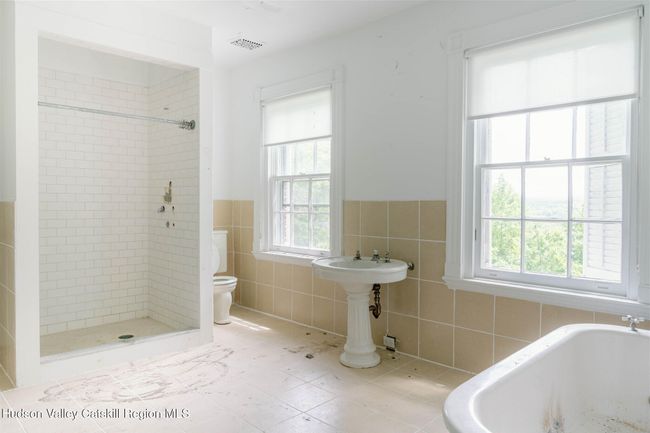 60 - 3760 Blackburn Rd, Home with 0 bedrooms, 10 bathrooms and null parking in Selkirk NY | Image 34