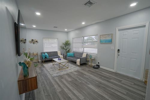 1102 Sunset Rd, West Palm Beach, FL, 33401-7548 | Card Image