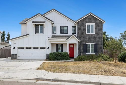 6215 E Flint Way, Fresno, CA, 93727-1199 | Card Image