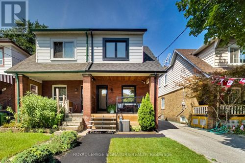 148 Mortimer Avenue, Toronto (Broadview North), ON, M4K2A4 | Card Image