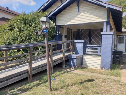 1475 E Morphy St, Fort Worth, TX, 76104-5362 | Card Image