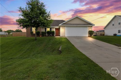 180 Bonnie Cir, Ellabell, GA, 31308-7241 | Card Image