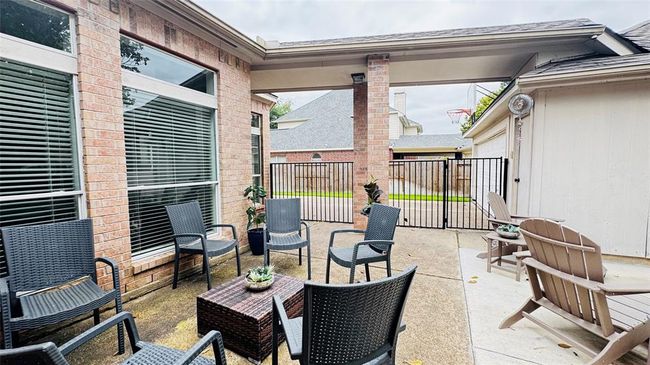 3615 Huggins Way St, House other with 4 bedrooms, 2 bathrooms and 2 parking in Pearland TX | Image 10