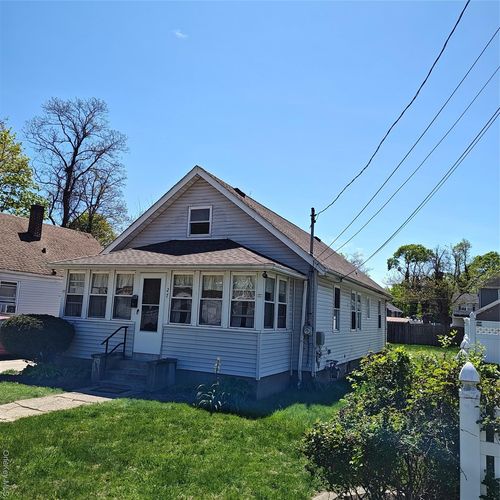 27 Coolidge Ave, Amityville, NY, 11701 | Card Image